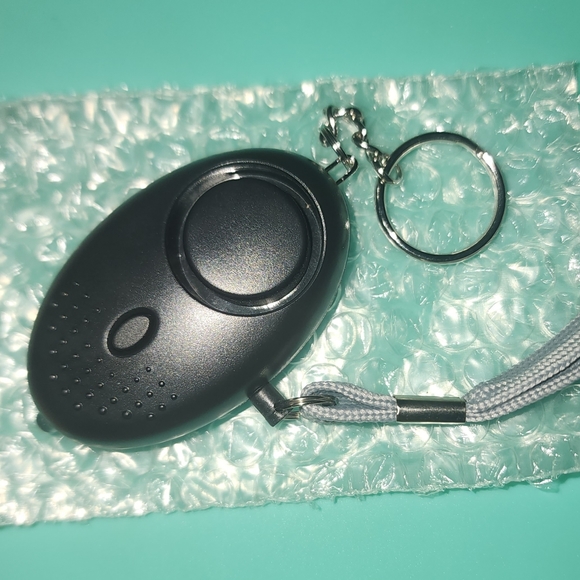 New Personal Self-Defense Keychain Alarm with Flash Light! White - Picture 9 of 12